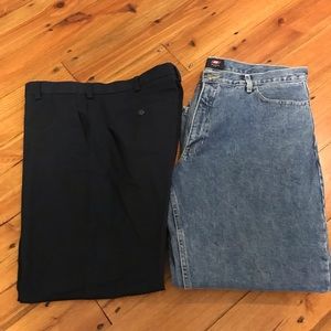 Lot of 2 pair of men’s Izod pants 40x30